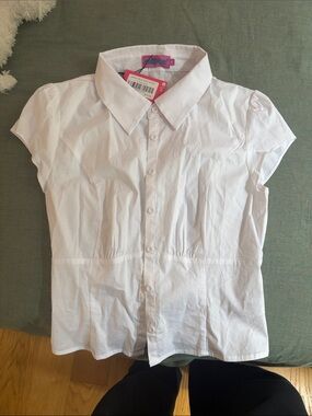 White Short-Sleeve Tailored Button-Up